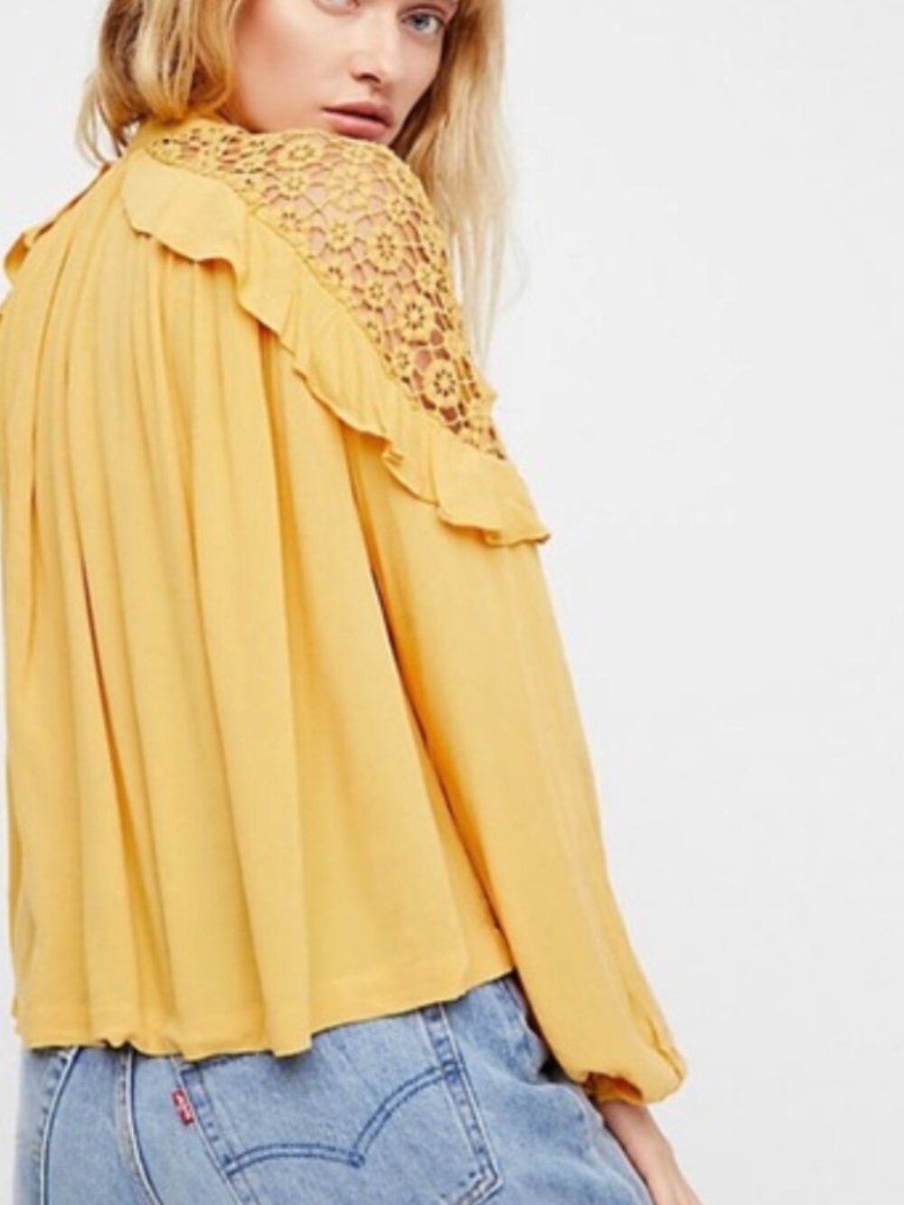 Free People Little Bit Of Love Crochet Lace Open Shoulder Blouse Top - Picture 9 of 10